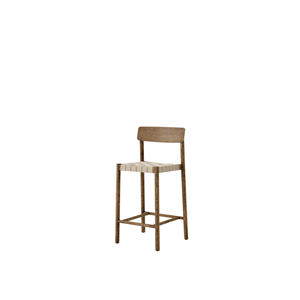 Chaise de comptoir &Tradition Betty TK12 en chêne fumé et osier en lin naturel