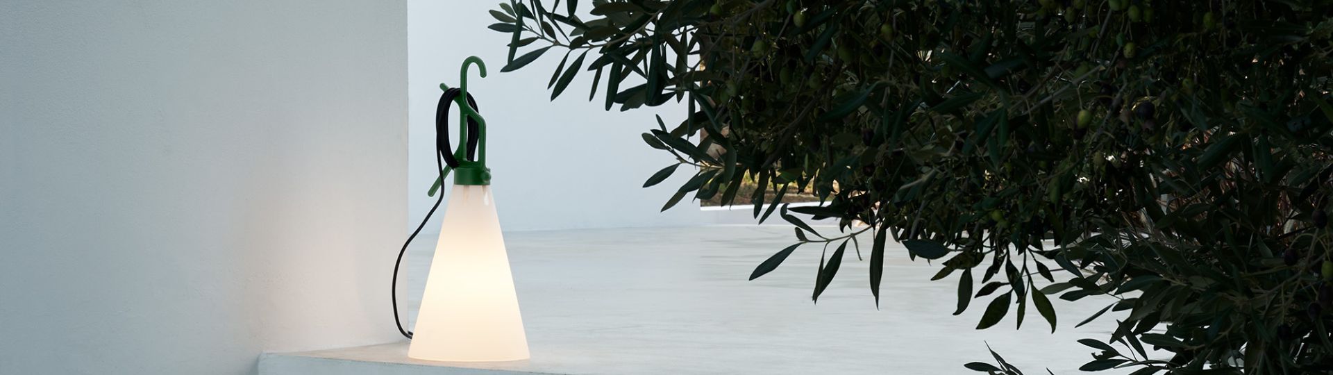 Flos Udendørslamper - Find hele Flos Outdoor sortimentet hos AndLight - Skarpe priser