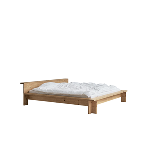Cadre de lit Rye Sleep Hem 180x200 en chêne Rouge huilé