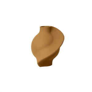 Louise Roe Vase Pirout 01 en céramique ocre sablé